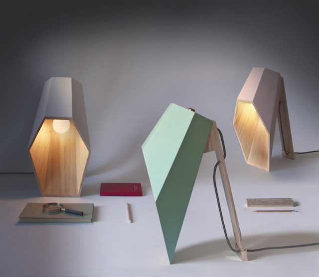 lampe à poser en bois pour bureau