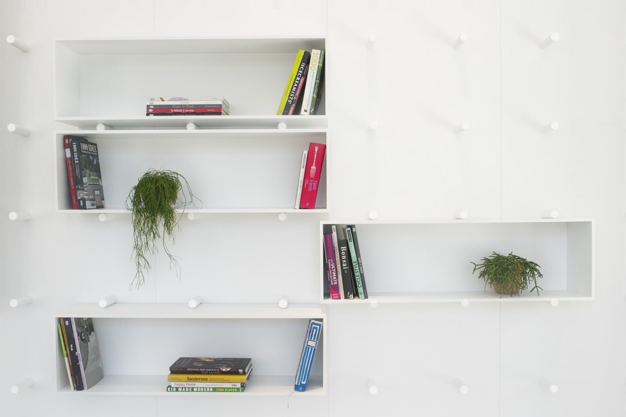 red dot awards aris architect Heni Chaouech bookshelf dot