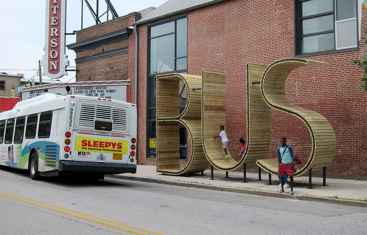arrêt-bus-géant-design-installation-art5