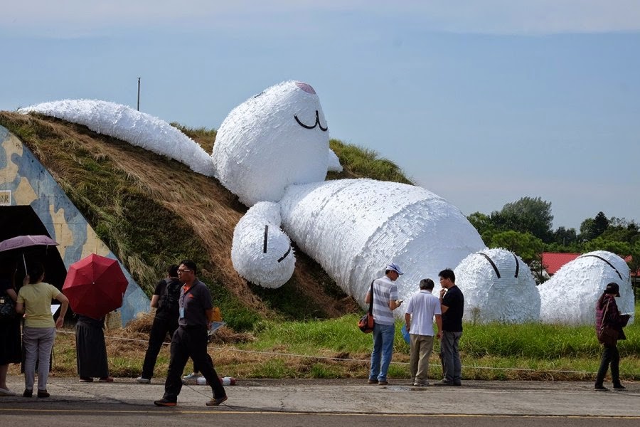 sculpture-géante-installation-art