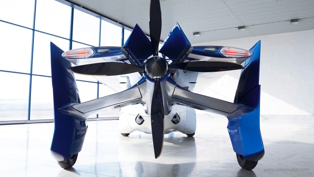 Aeromobile-voiture-volante-design-automobile-car-plane-fly