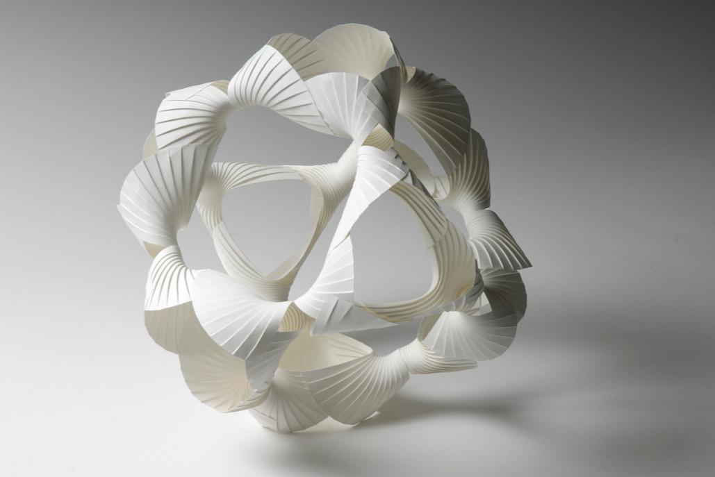 Sculpture 3D en papir par Richard Sweeny - ART ET PHOTOGRAPHIE HD MAG