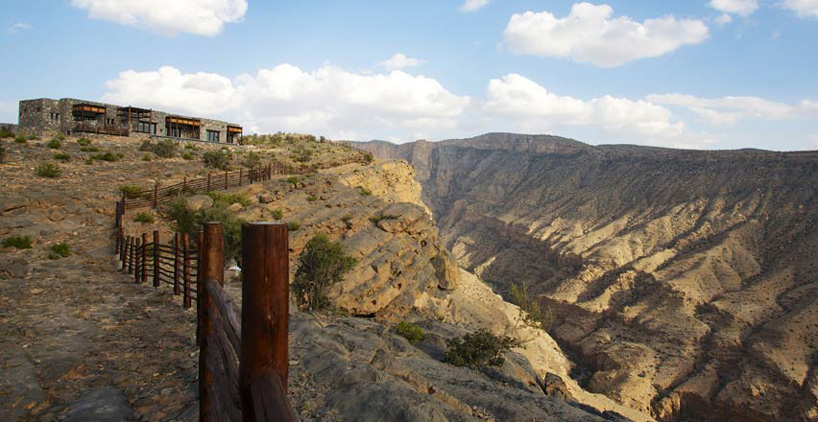 hotel de luxe alila jabal a l'architecture moderne