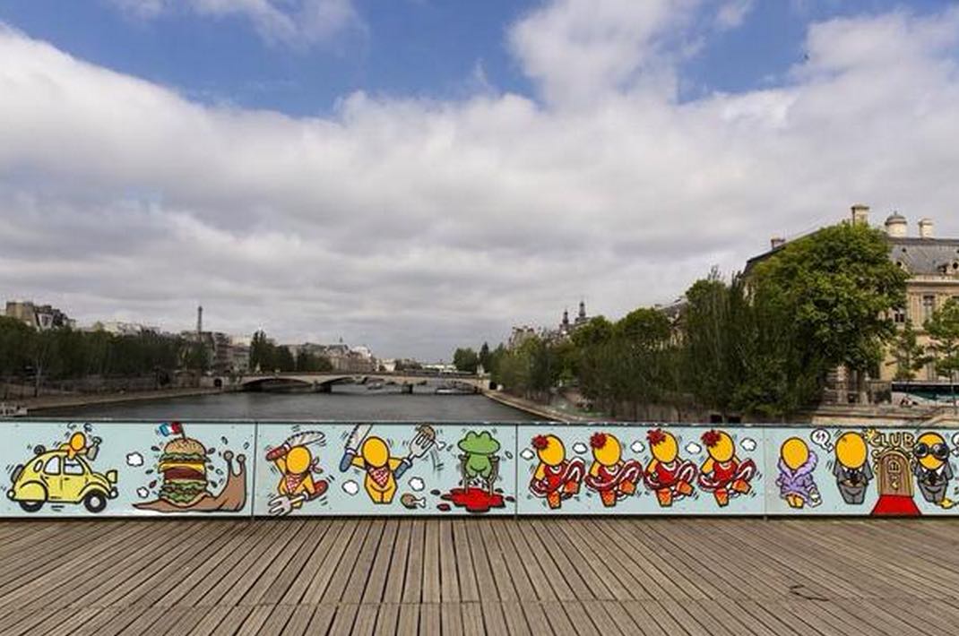 street art pont des arts